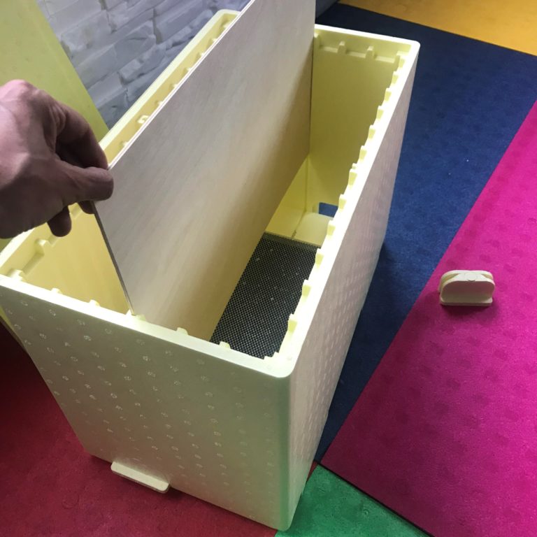 Arnia Portasciami Per Apicoltura - Doppia Entrata Con 6 Favì E Copertura - Foto 3